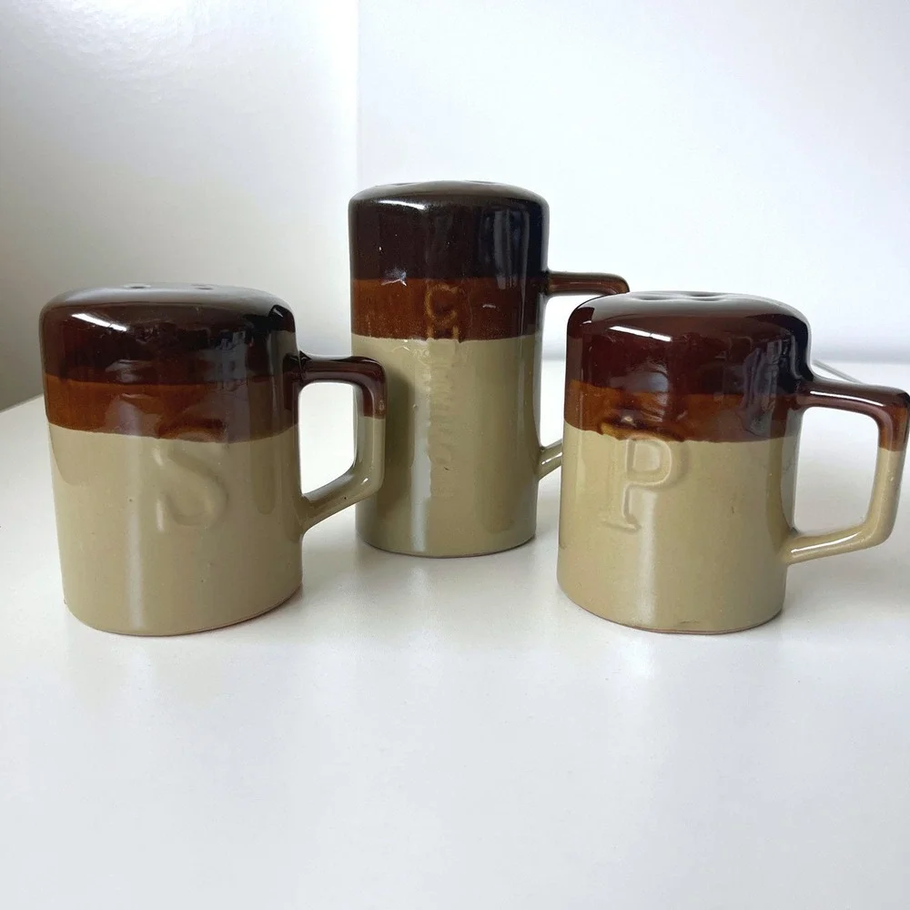 Vintage Taiwan Stoneware Salt Pepper Cheese Shaker Set Brown Tan Style 90727